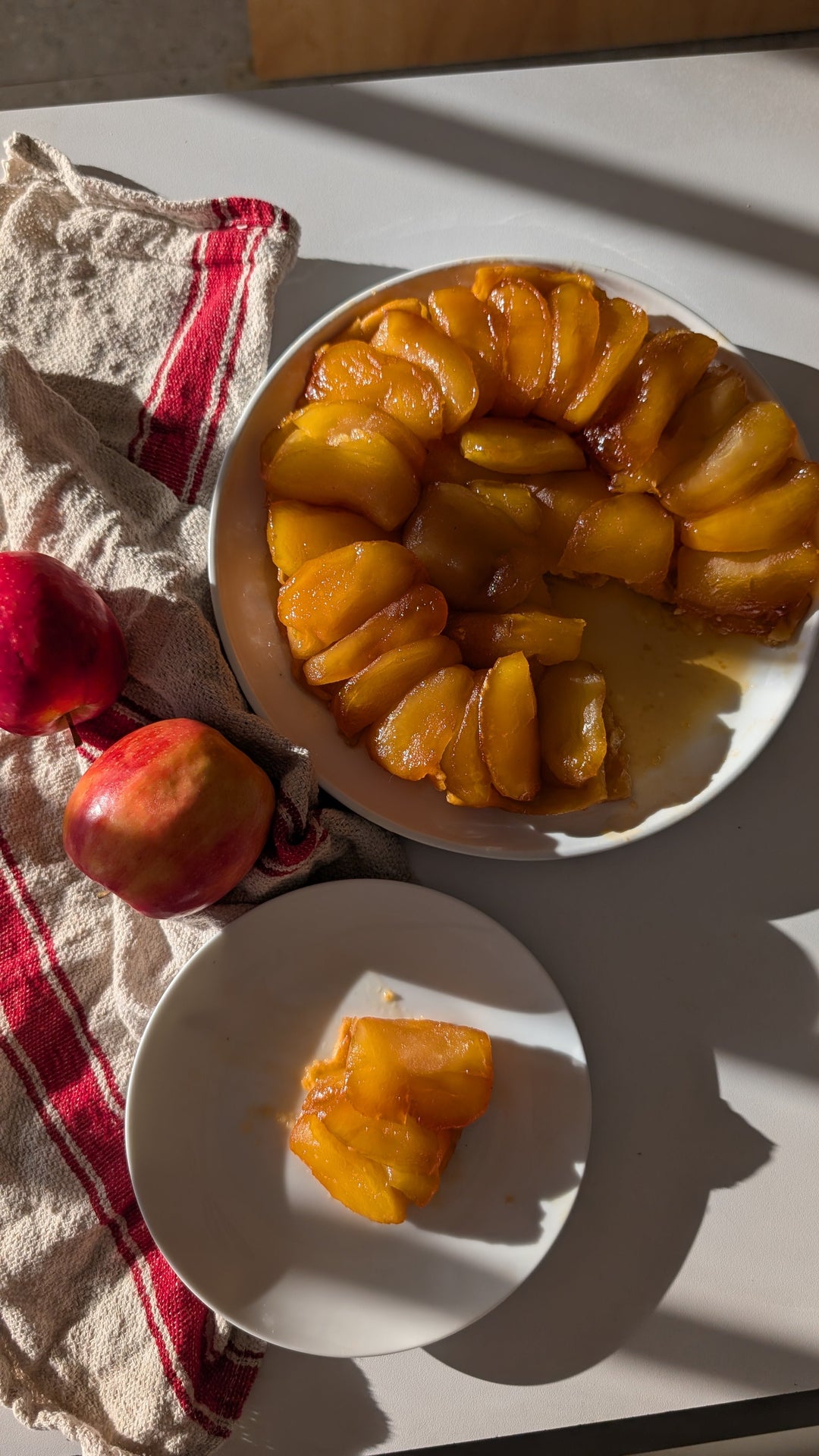 Tarte Tatin - French Apple Pie Upside down